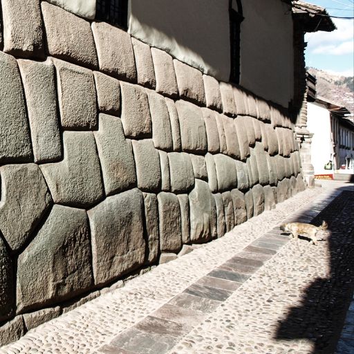 Calle Hatun Rumiyoc 3