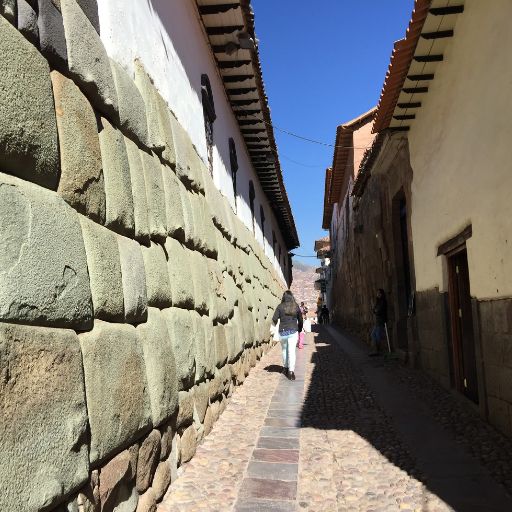 Calle Hatun Rumiyoc 4