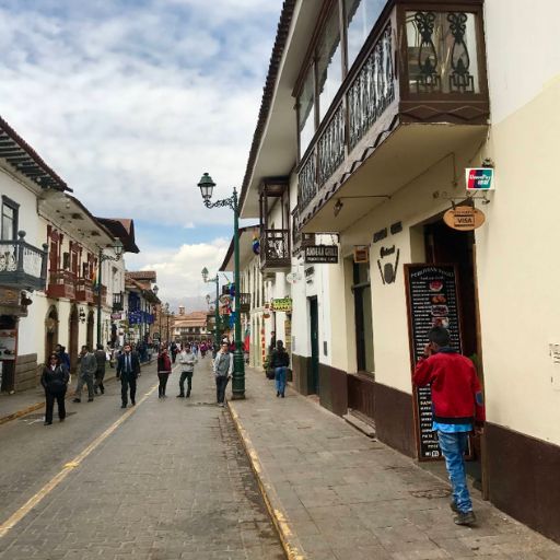 Calle Plateros 4