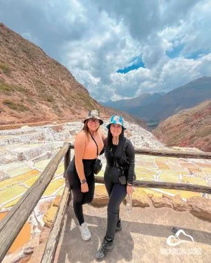 Turistas-en-Maras-Moray